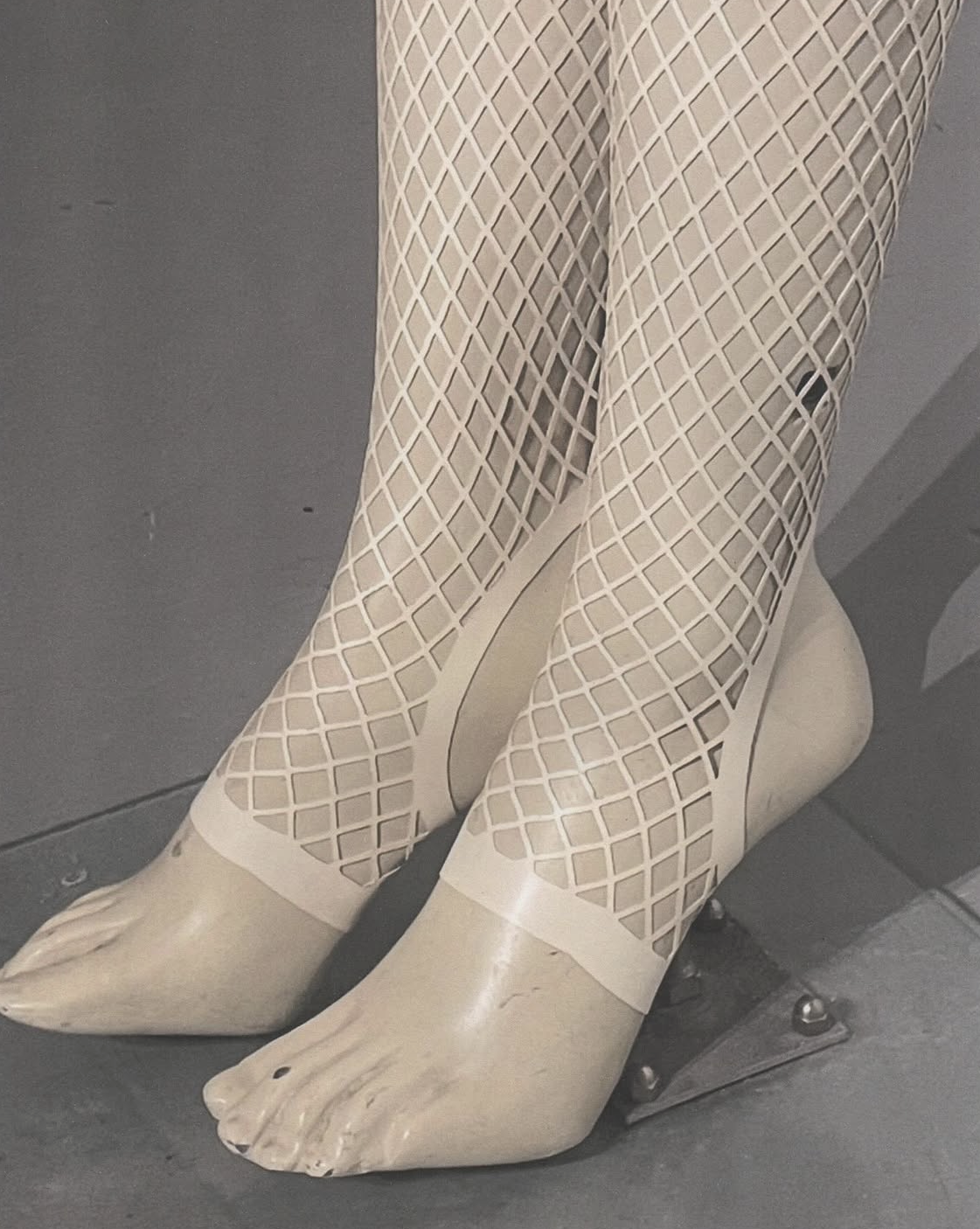 Monique Fei Knee High Fishnet Socks