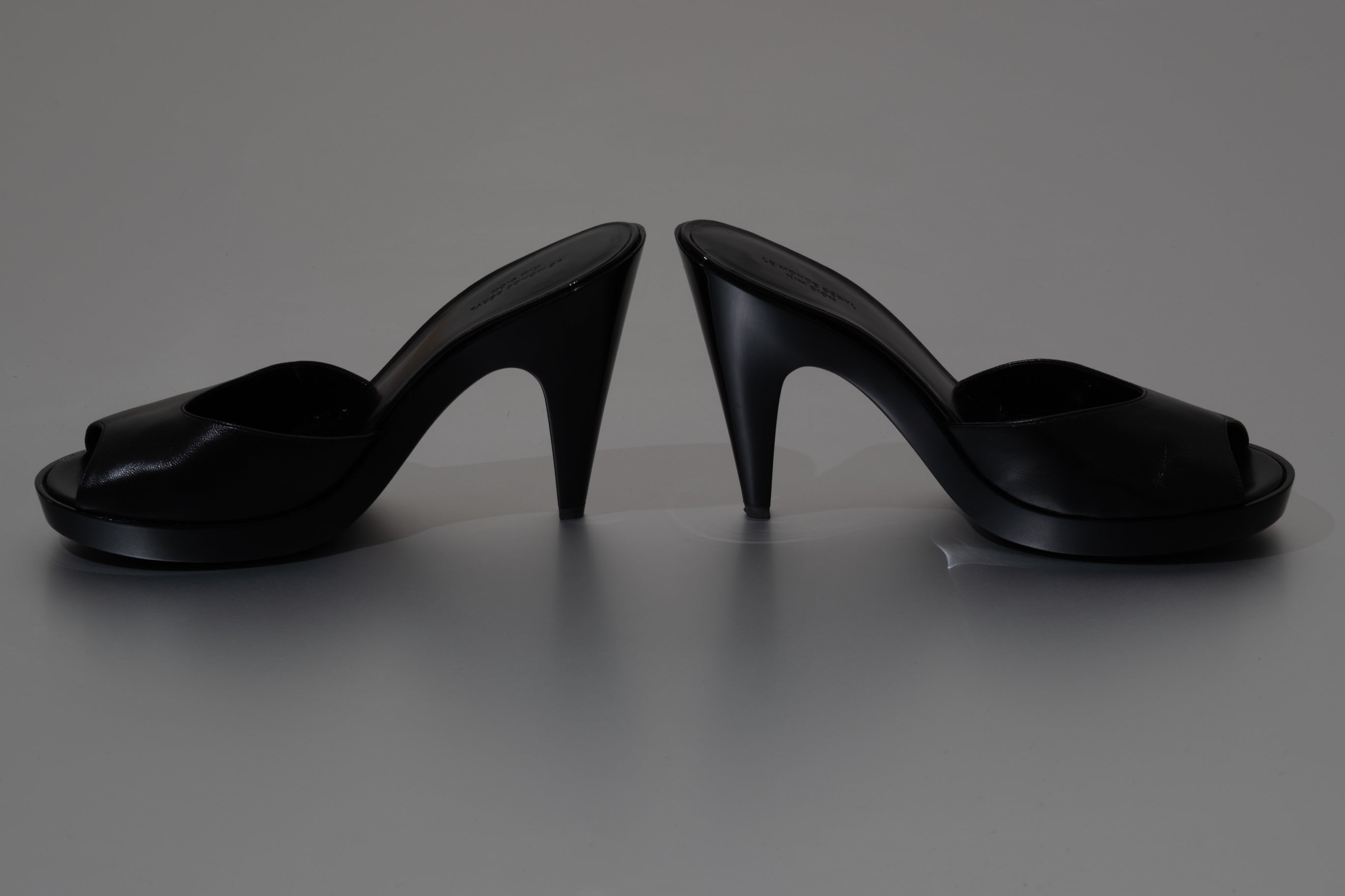 Kim Sion x Le Monde Béryl Black Cherry Mule