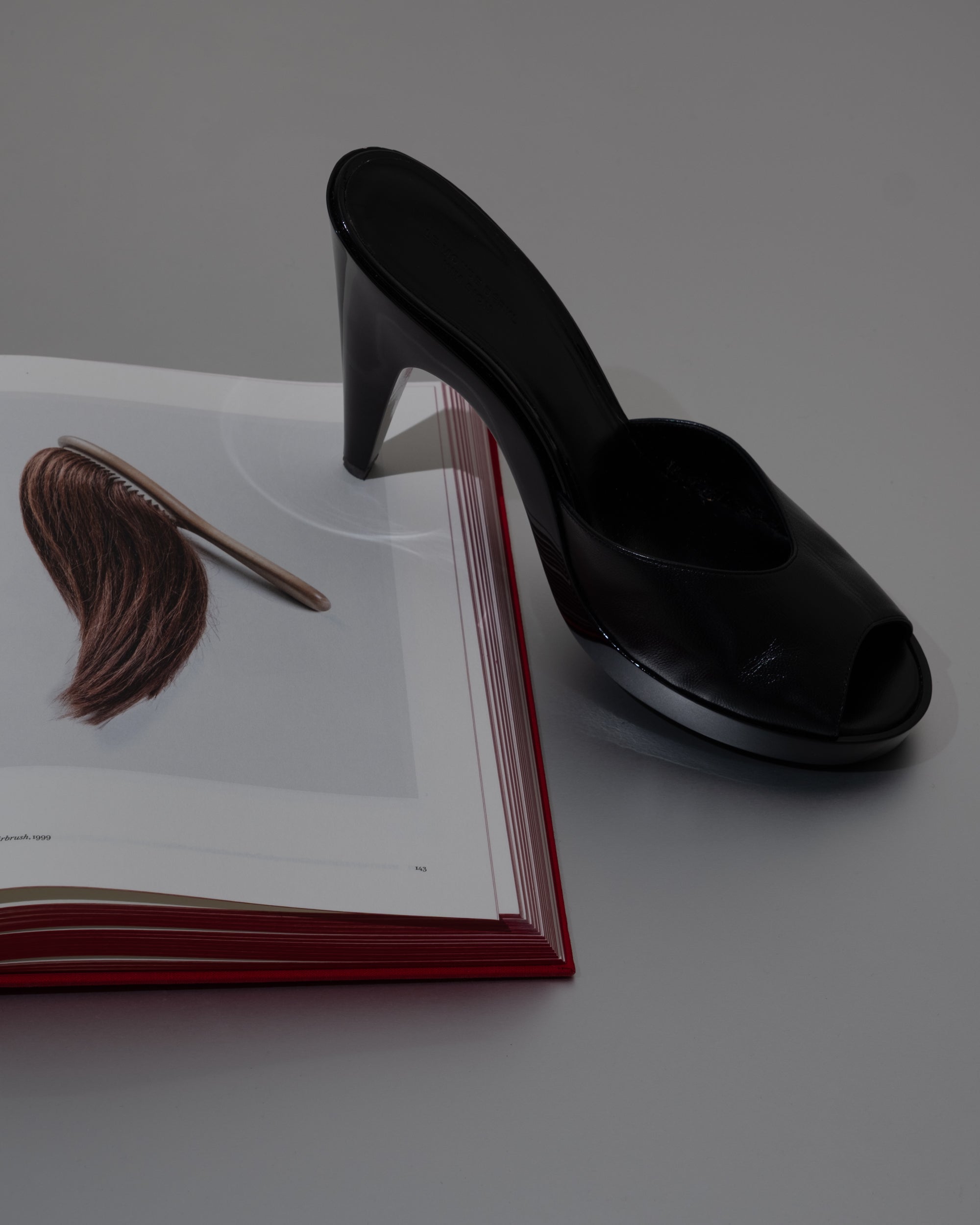 Kim Sion x Le Monde Béryl Black Cherry Mule